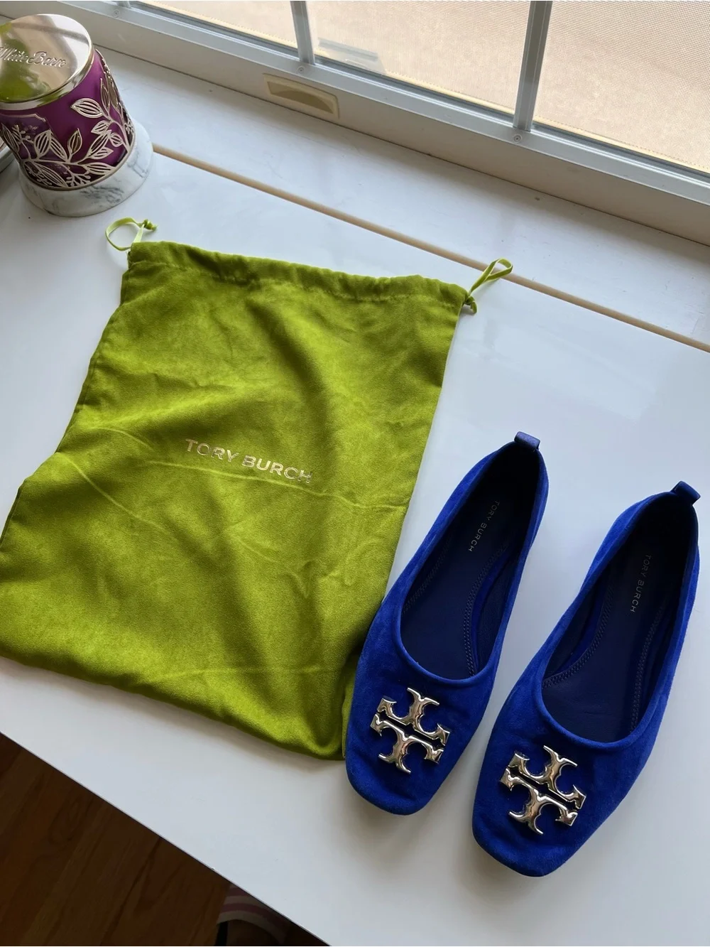 Tory Burch Cobalt Blue Suade Ballet Flats With Silver Metallic Logo Size 6.